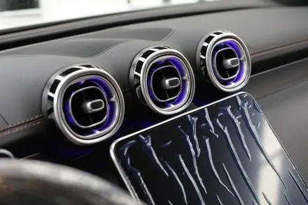 2024 벤츠 GLC220d 썬팅 솔라가드 LX 할인 알아보아요(카슈타인)