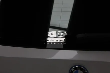 BMW 계양 전시장에서 ix3 출고하고 헬로오토 에서 썬팅 했어요