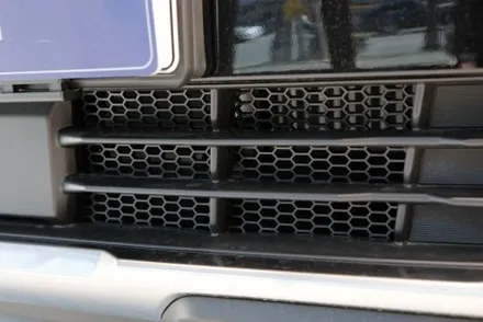 인천 쏘렌토 그릴망 작업 라디에이터 돌빵 파손 보호를 위한 기본적인 선택