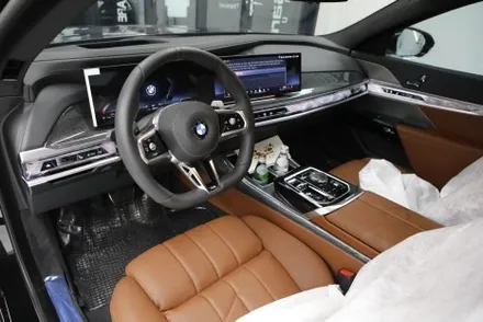 BMW 740i 에 가장 잘 어울리는 THE LX 솔라가드 프리미엄 제니스 선택
