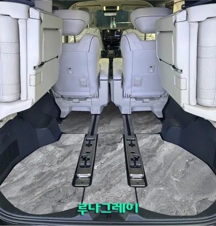 도요타 알파드 대리석 바닥 시공 프리미엄 더하기(일산,김포,서울,부천,광명,시흠,인천)