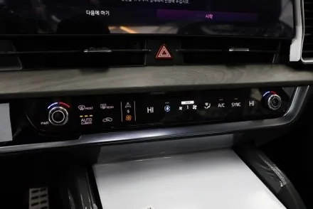 스포티지 nq5 30주년 에디션 솔라가드 퀀텀 했어요(카슈타인)
