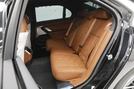 BMW 740i 에 가장 잘 어울리는 THE LX 솔라가드 프리미엄 제니스 선택