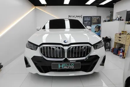 BMW 5시리즈 아이코닉글로우 그릴 랩핑(헬로오토)