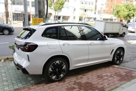 BMW 계양전시장 에서 출고한 IX3 자동차 썬팅 추천!