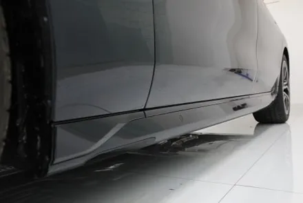 구로 랩핑 BMW 신형 7시리즈 크롬죽이기 멋지게 변신중