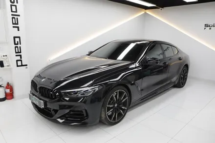 일산 bmw 크롬죽이기 M850i 크롬딜리트 랩핑(헬로배터리)
