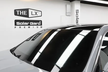 부천 BMW 전시장 에서 출고한 740i 솔라가드 퀀텀 썬팅 했어요.(카슈타인)