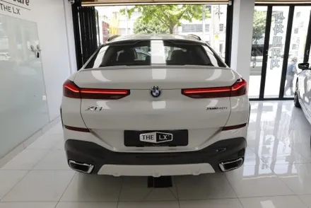 BMW X6 40i 빠른 출고로 기분 좋은 카라이프 즐기세요