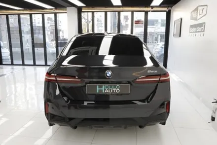 BMW 5시리즈 아이코닉글로우 랩핑(520i 530i 그릴랩핑)