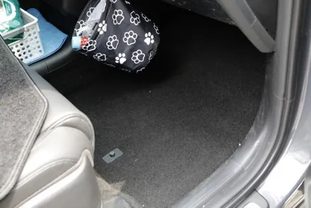 디올뉴 팰리세이드 LX3 바닥 엠보싱 모노륨 장판 시공으로 깨끗하게 카라이프 즐기기