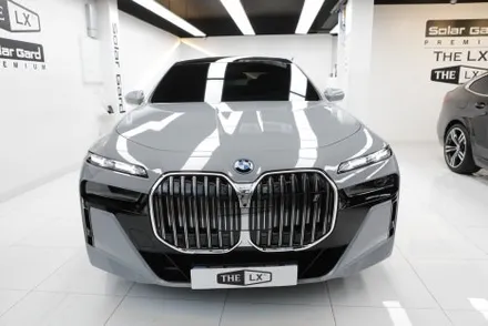 일산 썬팅 BMW i7 브루클린 그레이 열차단 썬팅은 솔라가드 LX