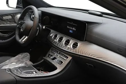 벤츠 E클래스 페이스리프트 E350 AMG line 솔라가드 프리미엄 퀀텀 시공했어요.