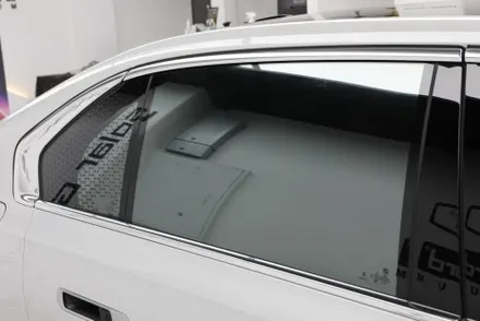 BMW 프로모션 많이 받고 출고한 740i 썬팅(카슈타인)