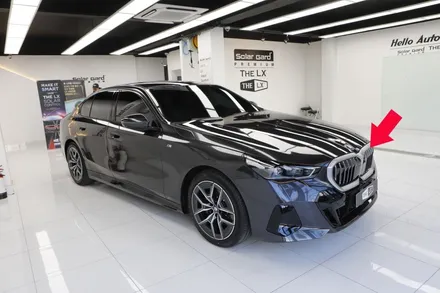 BMW 5시리즈 아이코닉글로우 랩핑(520i 530i 그릴랩핑)