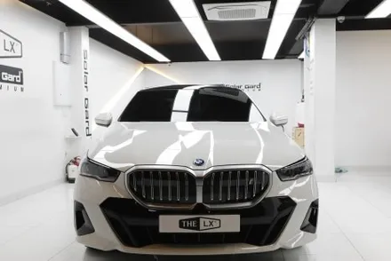 bmw i5 신차 출고 솔라가드 제니스ir 썬팅 전파간섭 걱정 없음(카슈타인)