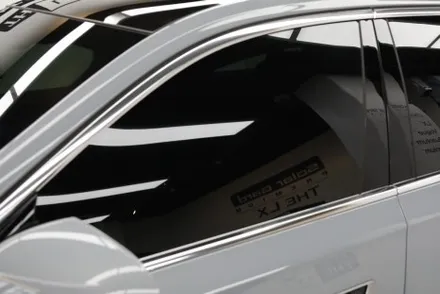 일산 썬팅 BMW i7 브루클린 그레이 열차단 썬팅은 솔라가드 LX