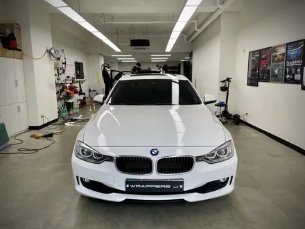 BMW 3시리즈 카본블랙 실내랩핑 강서구 카본실내랩핑으로 분위기업 / 서울 강서구 공항동
