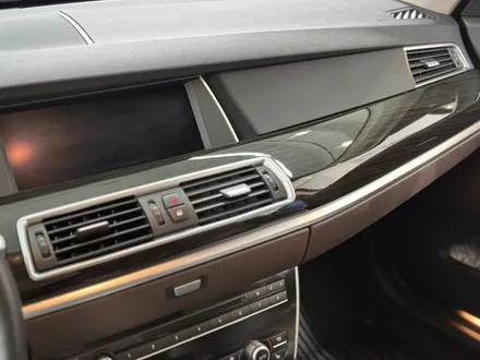BMW 5GT 실내 랩핑 강서구 커버봇에서 고광택 크롬 죽이기까지 우수한 퀄리티를 만드는 비법 / 서울 강서구 공항동