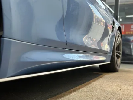 BMW M4 F바디 카본 바디킷을 강조하는 라인 데칼, 프론트 바 보강바 랩핑 강서구 데칼 랩핑 / 서울 강서구 공항동