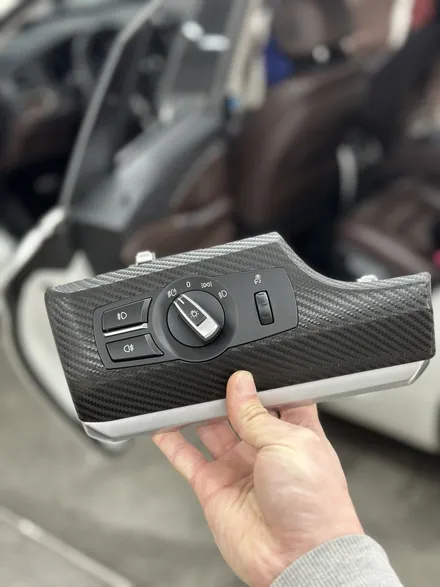 BMW 5GT 실내 랩핑 강서구 커버봇에서 고광택 크롬 죽이기까지 우수한 퀄리티를 만드는 비법 / 서울 강서구 공항동