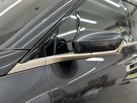 성남 분당 랩핑 BMW ix50 퍼스트 에디션처럼 몰딩 샴페인골드! 상당히 세련됨 / 서울 강서구 공항동