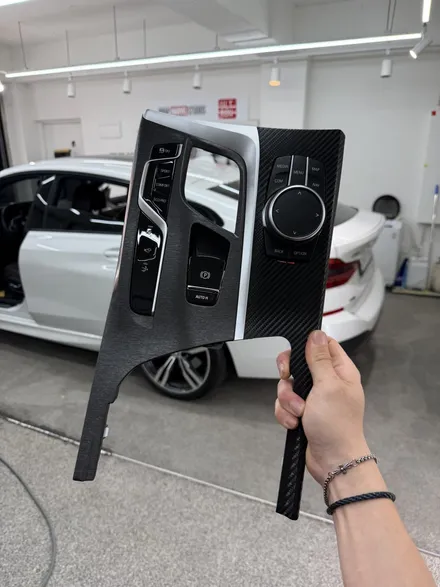 일산 부분랩핑 몰딩 크롬죽이기, 실내 무광 카본 BMW 6GT 적용 사례 / 서울 강서구 공항동