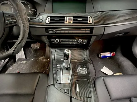 BMW 5시리즈 카본실내랩핑 일산파주 실내카본으로 분위기업 / 서울 강서구 공항동