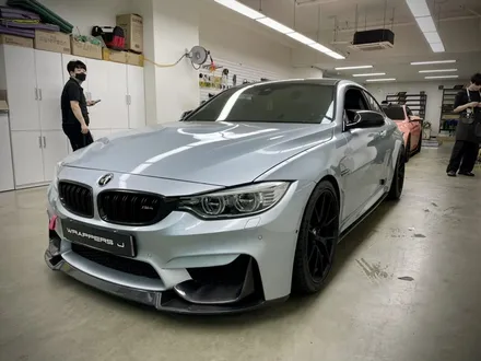 BMW M4 고성능 달리기차량에는 역시 강서구 본넷ppf 보호필름 / 서울 강서구 공항동