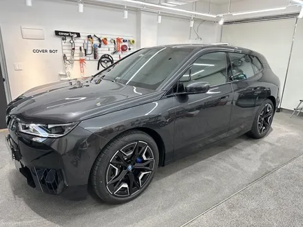 성남 분당 랩핑 BMW ix50 퍼스트 에디션처럼 몰딩 샴페인골드! 상당히 세련됨 / 서울 강서구 공항동
