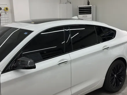 BMW 5GT 실내 랩핑 강서구 커버봇에서 고광택 크롬 죽이기까지 우수한 퀄리티를 만드는 비법 / 서울 강서구 공항동