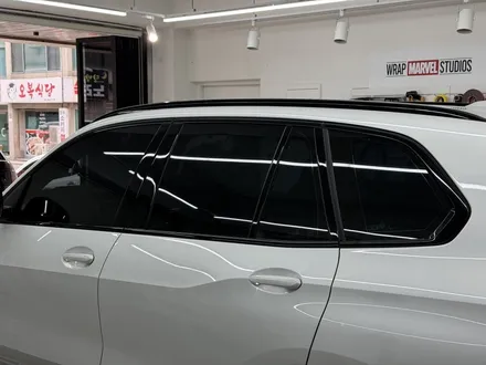 BMW X5 G05 후기형은 \'고광택\' 추천 부천 크롬죽이기 / 서울 강서구 공항동