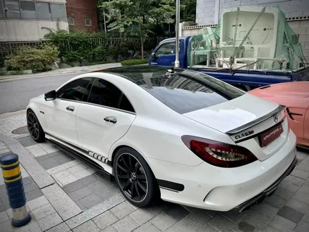 벤츠 cls63amg 8기통 슈퍼세단 끝판왕 ! 강서구 크롬죽이기 그릴랩핑시공 / 서울 강서구 공항동