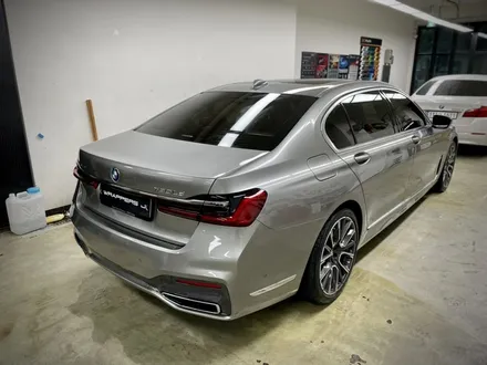 양천구 bmw 7시리즈 신차보호필름 크롬죽이기 올블랙 시공잘하는곳 / 서울 강서구 공항동