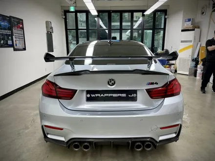 BMW M4 고성능 달리기차량에는 역시 강서구 본넷ppf 보호필름 / 서울 강서구 공항동