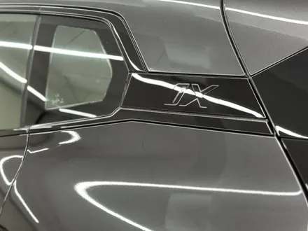 성남 분당 랩핑 BMW ix50 퍼스트 에디션처럼 몰딩 샴페인골드! 상당히 세련됨 / 서울 강서구 공항동