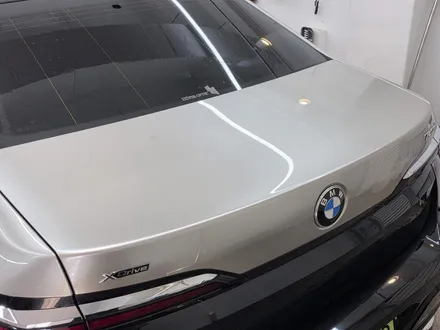부천 시흥 랩핑 BMW 740d는 듀오톤이 기본. 고광택 필름 투톤 퀄리티 체크하세요 / 서울 강서구 공항동
