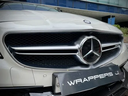 벤츠 cls63amg 8기통 슈퍼세단 끝판왕 ! 강서구 크롬죽이기 그릴랩핑시공 / 서울 강서구 공항동