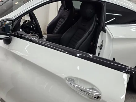서초 강남 크롬죽이기 루프스킨 벤츠 C43 AMG 고광택 필름으로 시공하면 태가 달라요. / 서울 강서구 공항동