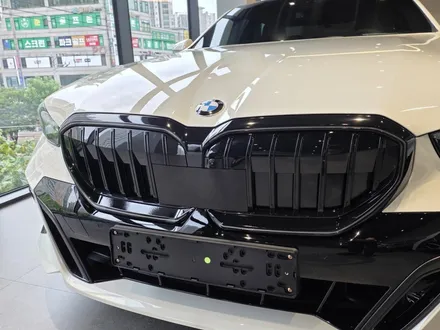 BMW 5시리즈 크롬죽이기 출장 랩핑 사례 인천 부천 및 서울 경기 전 지역 / 서울 강서구 공항동