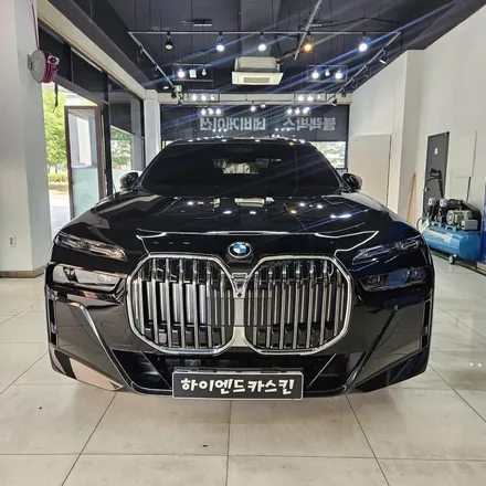 BMW 750E 하단 투톤 랩핑 시공 / 파주시 와동동