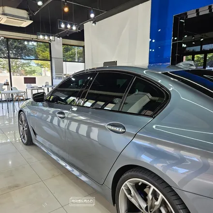 일산 BMW G30 크롬죽이기 고광택필름으로 순정처럼 하이엔드카스킨에서 / 파주시 와동동