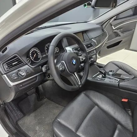 BMW F10 5시리즈 크롬죽이기 실내랩핑 / 파주시 와동동