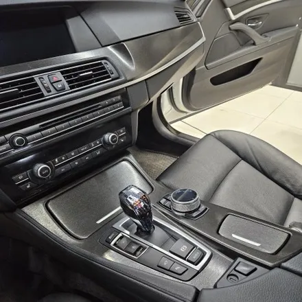 BMW F10 5시리즈 크롬죽이기 실내랩핑 / 파주시 와동동