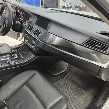 BMW F10 5시리즈 크롬죽이기 실내랩핑 / 파주시 와동동