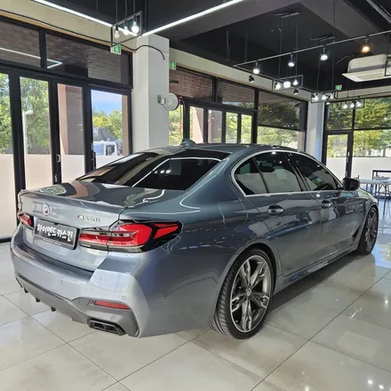 일산 BMW G30 크롬죽이기 고광택필름으로 순정처럼 하이엔드카스킨에서 / 파주시 와동동