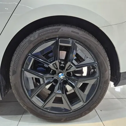 BMW G60 고광택 휠랩핑 시공 / 파주시 와동동