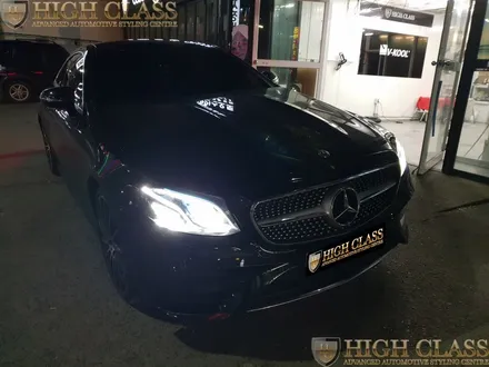 벤츠 E220d E쿠페 17년식 멀티컬러 및 부메스터 커버 / 서울 강동, 송파, 하남, 광진구