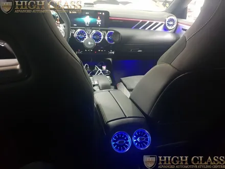 벤츠 CLA 순정 어라운드뷰 2열 송풍구 / 송풍구 엠비언트 옵션 / 서울 강동, 송파, 하남, 광진구