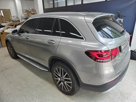벤츠 GLC 300e 통풍옵션 추가 엠비언트와 함께 시공 가능한 매장 / 서울 강동, 송파, 하남, 광진구